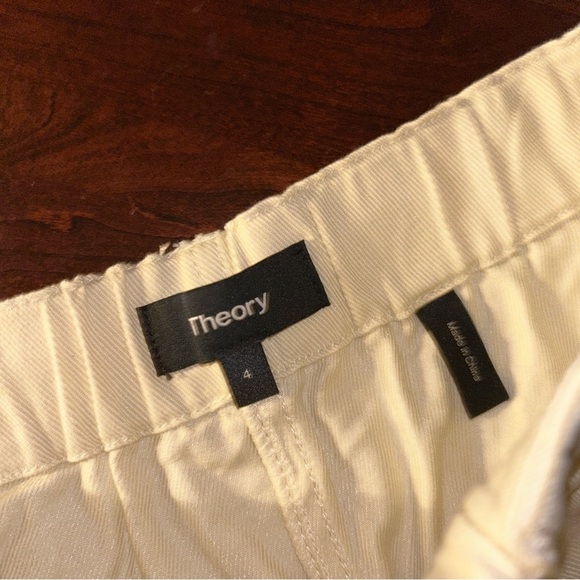Theory Pull-On Drawstring Shorts - Picture 2 of 6